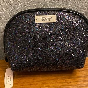 NWT Victoria Secret makeup bag